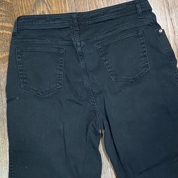 Bill Blass Stretch Jeans Size 12 Black Denim Straight Leg Classic 5-Pocket Style - Picture 4 of 8